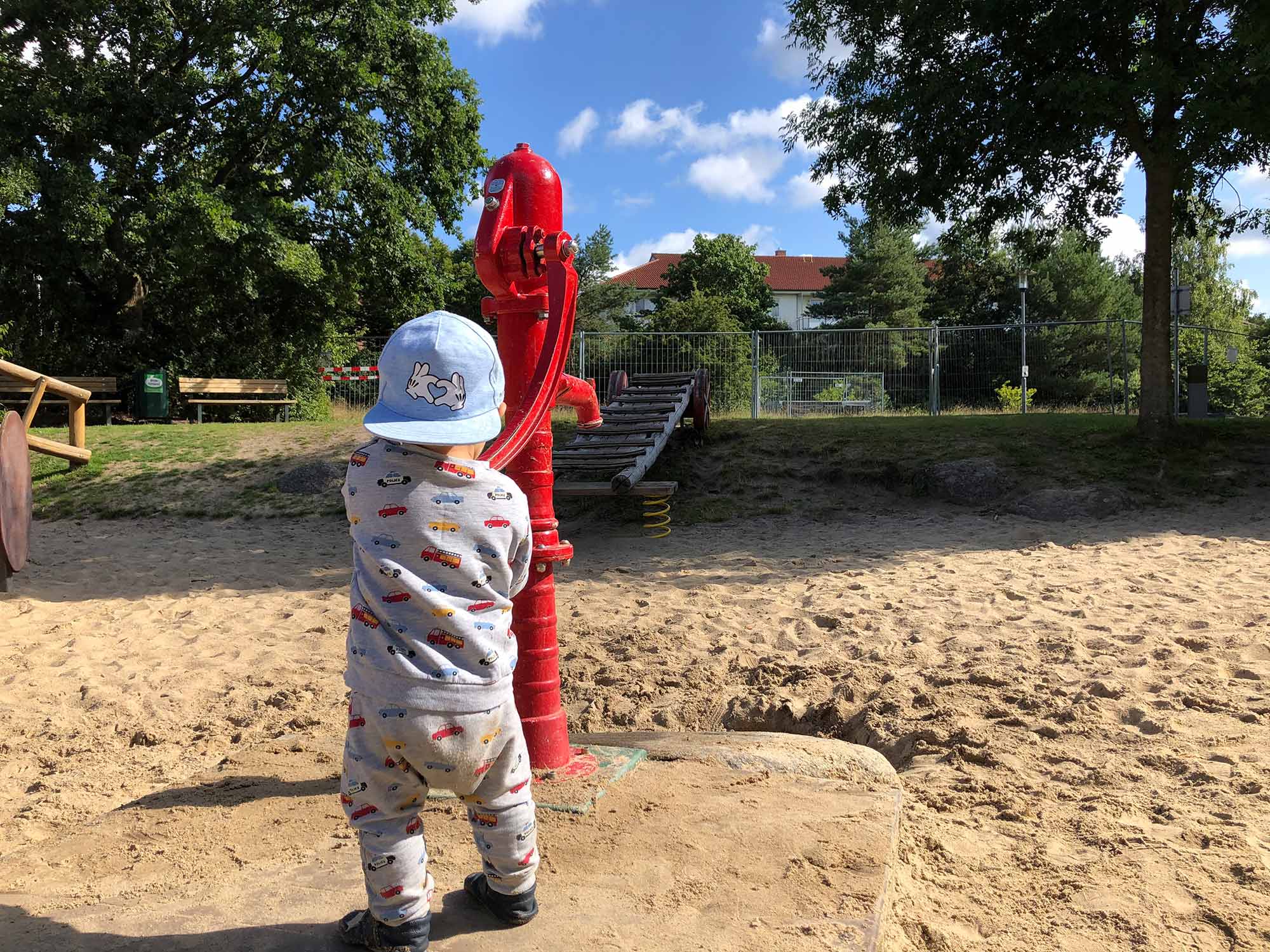 Feuerwehr Spielplatz: Spielen direkt am Feuerwehr-Museum in Norderstedt